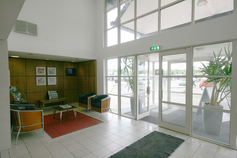Public Area 3, Days Inn by Wyndham Peterborough, Cambridgeshire