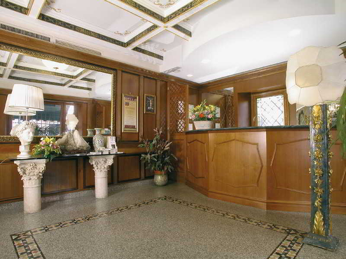 Public Area 3, Comfort Hotel Bolivar, Roma