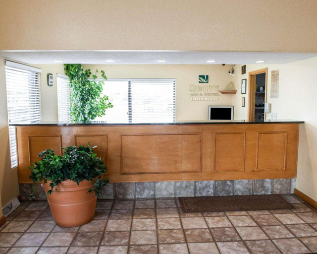 Public Area 2, Quality Inn & Suites, Marion