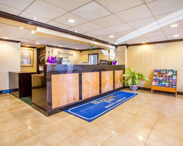 Public Area 5, Rodeway Inn Mount Laurel Area, Burlington
