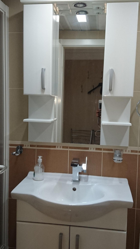 Bathroom 3, Accommodation Mell