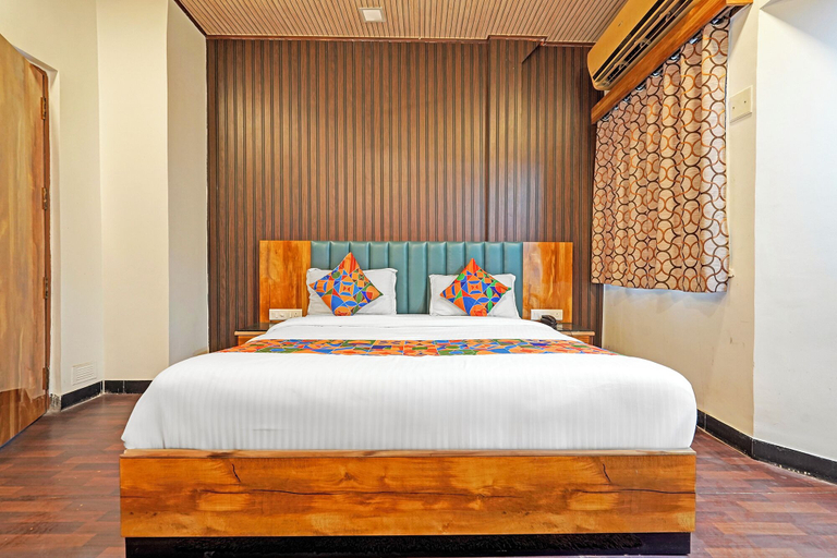 Room 4, Fabhotel Bridge, Ahmadabad