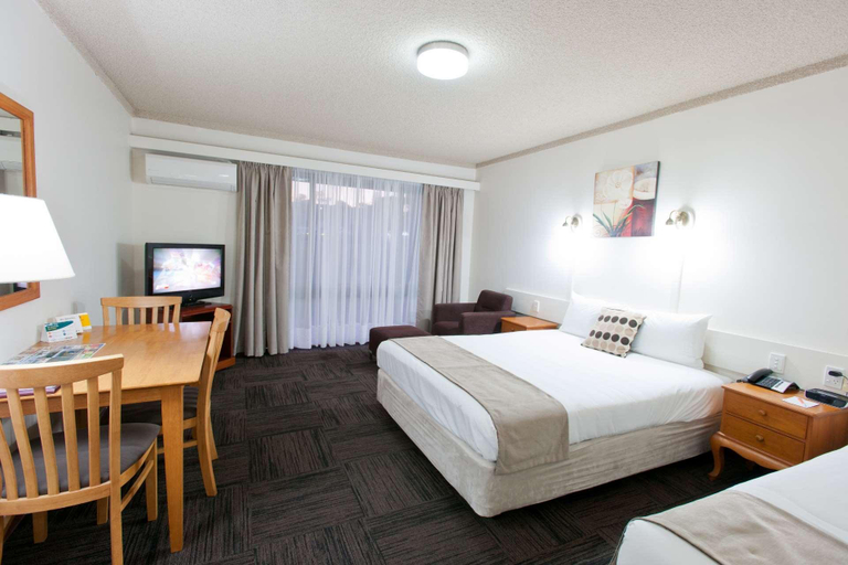 Bedroom 5, Admiral Motel Bunbury, Bunbury