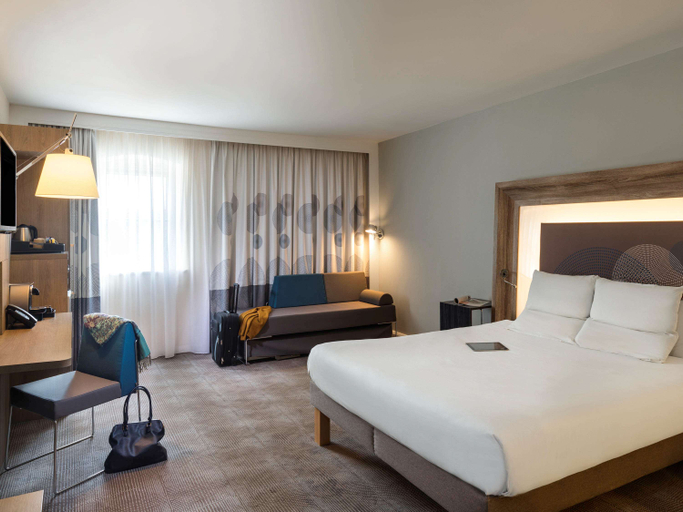 Bedroom 3, Novotel Coventry M6 J3, Coventry