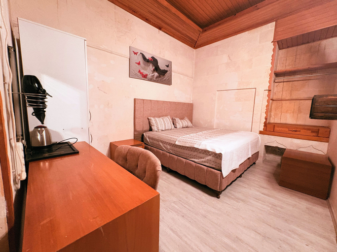 Room 5, toprak konak, Merkez