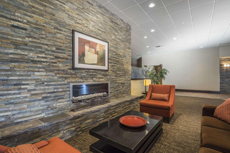 Public Area 2, Quality Hotel & Conference Centre, Division No. 16