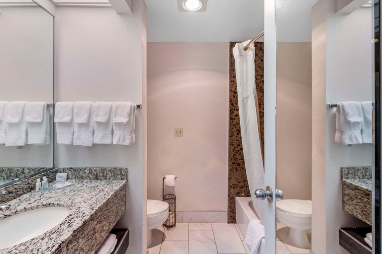 Bathroom 4, Quality Suites Moab Near Arches National Park, Grand