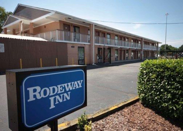 Exterior & Views, Rodeway Inn Charlotte, Mecklenburg