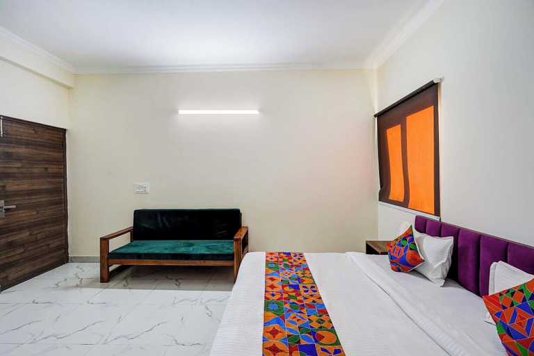 Room 5, Fabhotel The Glampoint, Gautam Buddha Nagar