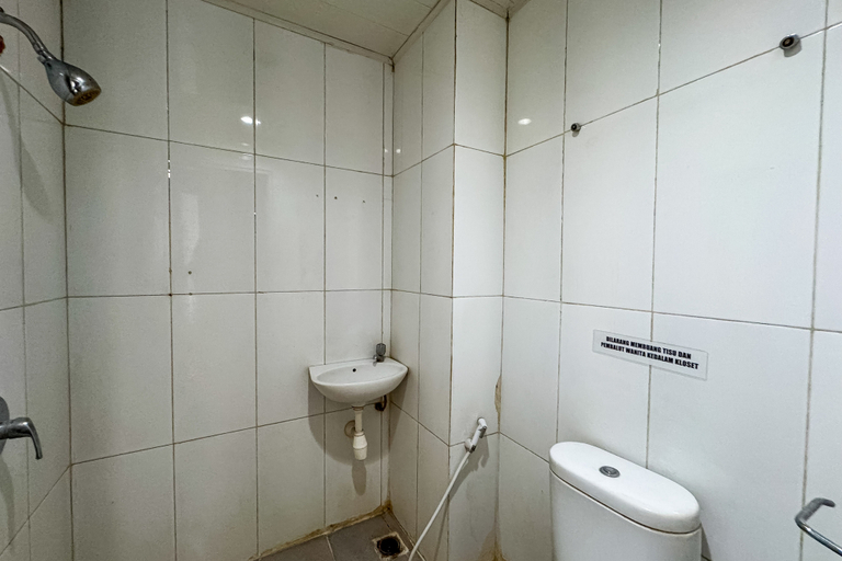 Bathroom 3, Hotel Mulia Industri RedPartner, Cikarang