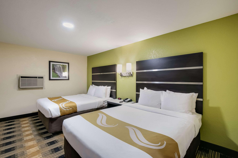 Bedroom 3, Quality Inn & Suites Mt. Chalet, Rabun
