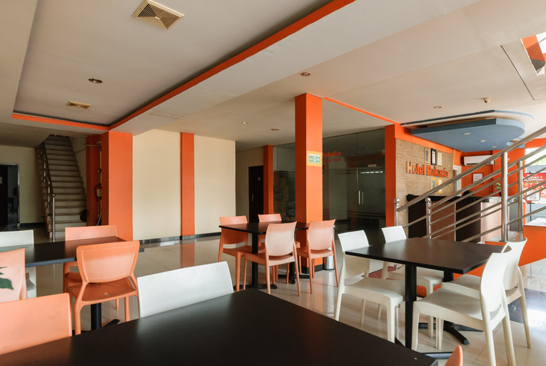 Food & Drinks 4, RedDoorz Plus @ Jalan Pemuda Jakarta, Jakarta Timur