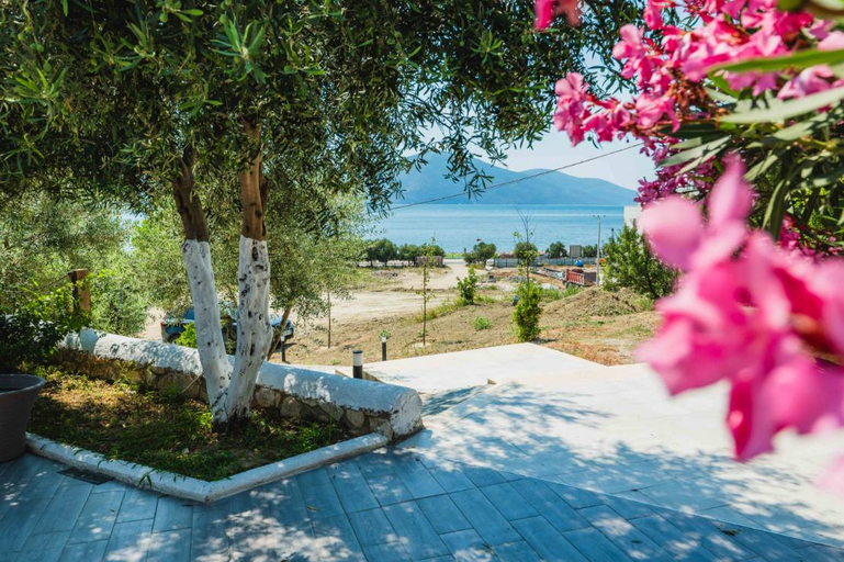 Public Area, Edva Resort, Vlorës