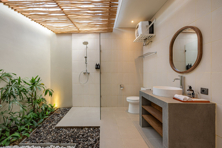 Bathroom 5, Cove Jivva Nattaya, Denpasar