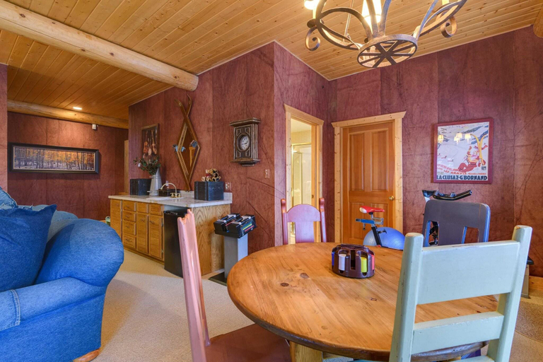 Public Area 4, Snowdrift Cabin , San Miguel