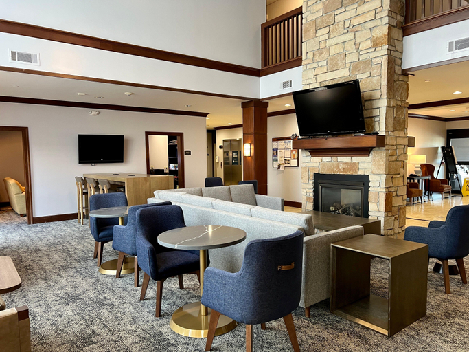 Public Area 3, Staybridge Suites MILWAUKEE WEST-OCONOMOWOC, Waukesha