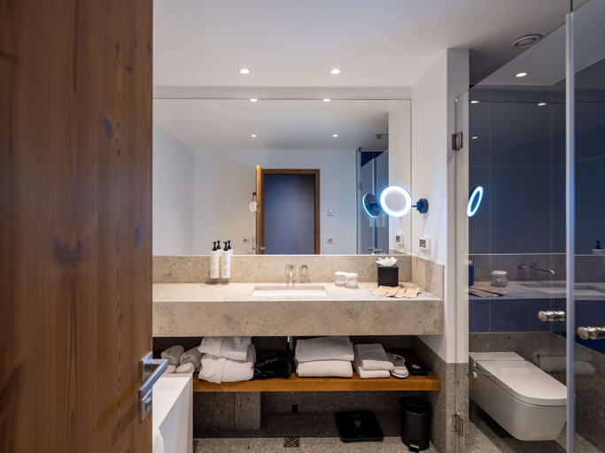Bathroom 5, Swissôtel Poiana Brasov, Brasov