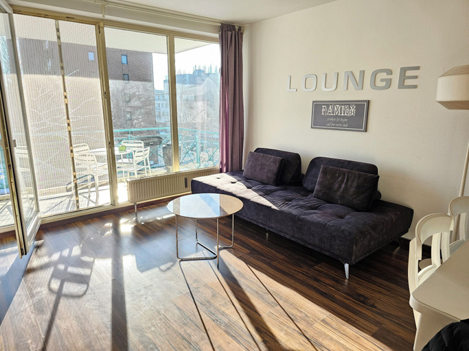 Living area 2, Übernachten Sie im wunderschönen Weiden, Köln