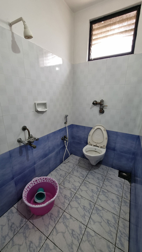 Bathroom 2, Hotel adithya, Chennai