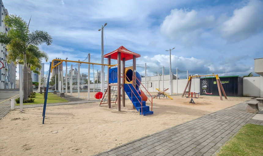 Children's area 2, 2BR Apt w/ BBQ 600m Beach Rag0406, Piçarras