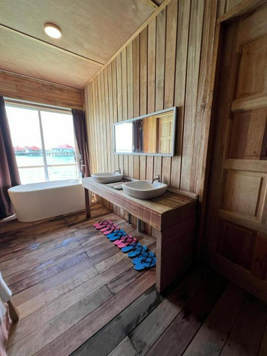 Bathroom 2, Sisipan Island Resort, Semporna