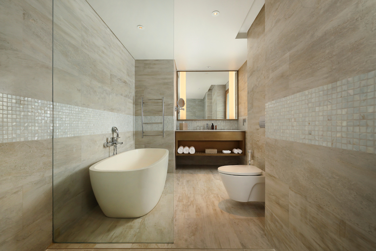 bathroom 4