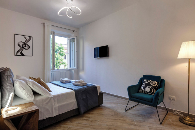 Room 4, Farinata Apartment by Mamo Florence, Florence