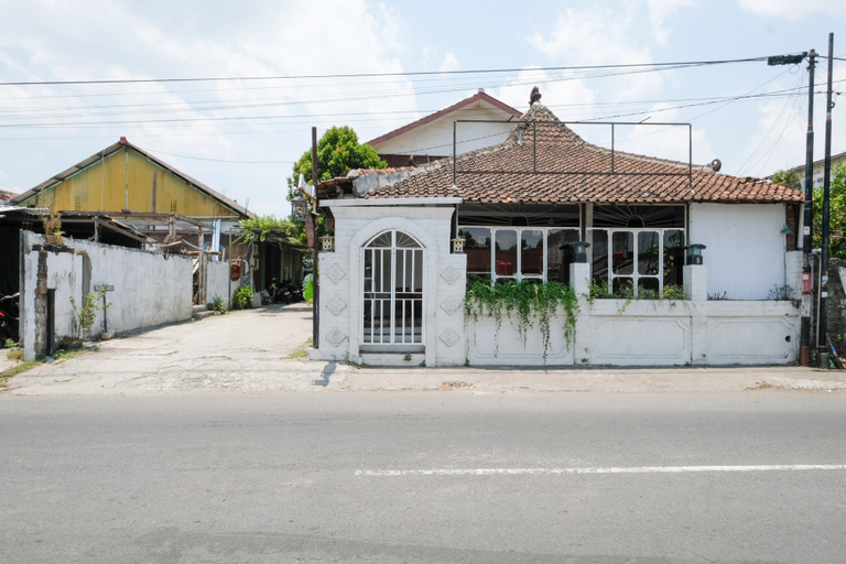 Exterior & Views 5, Urbanview Hotel Tan Jokteng Prawirotaman, Yogyakarta