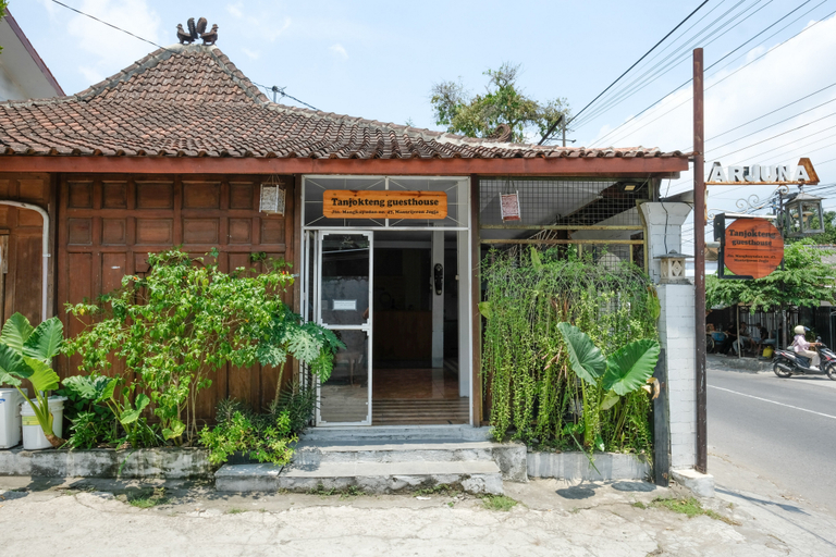 Exterior & Views 4, Urbanview Hotel Tan Jokteng Prawirotaman, Yogyakarta