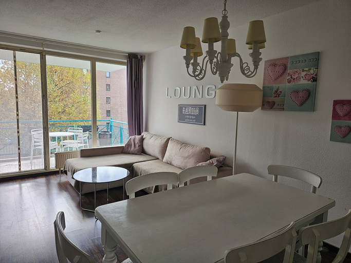 Living area 3, Übernachten Sie im wunderschönen Weiden, Köln