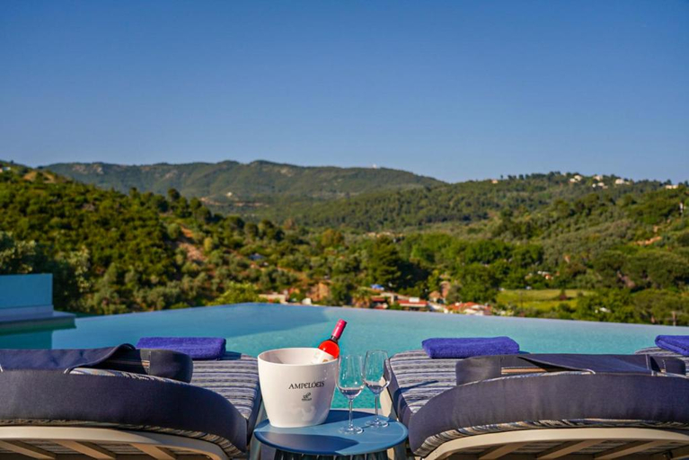 Food & Drinks 4, Petra Nera, Thessaly