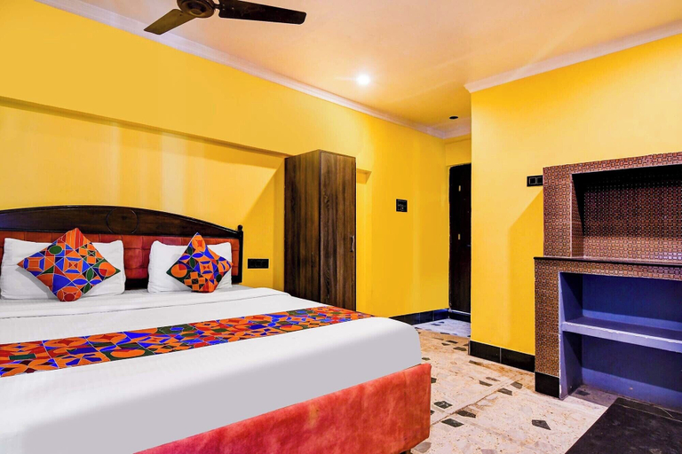 Room 2, Fabhotel Gulshan Palace, Kolkata