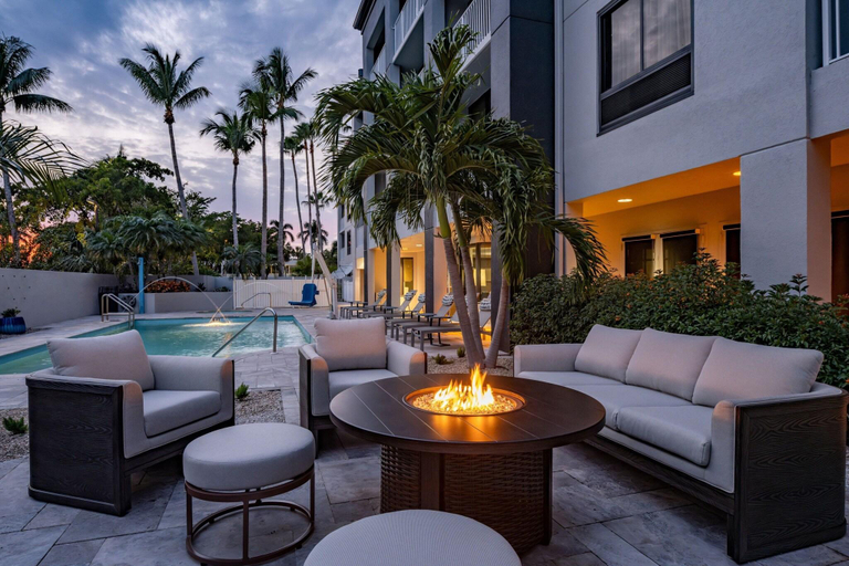 Sport & Beauty 5, Courtyard by Marriott - Naples, Collier