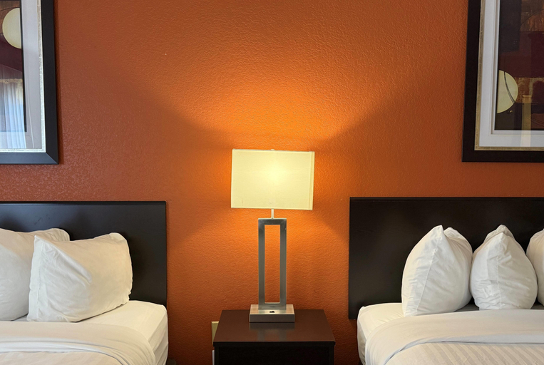 Bedroom 3, Baymont by Wyndham Plainfield/ Indianapolis Arpt, Hendricks