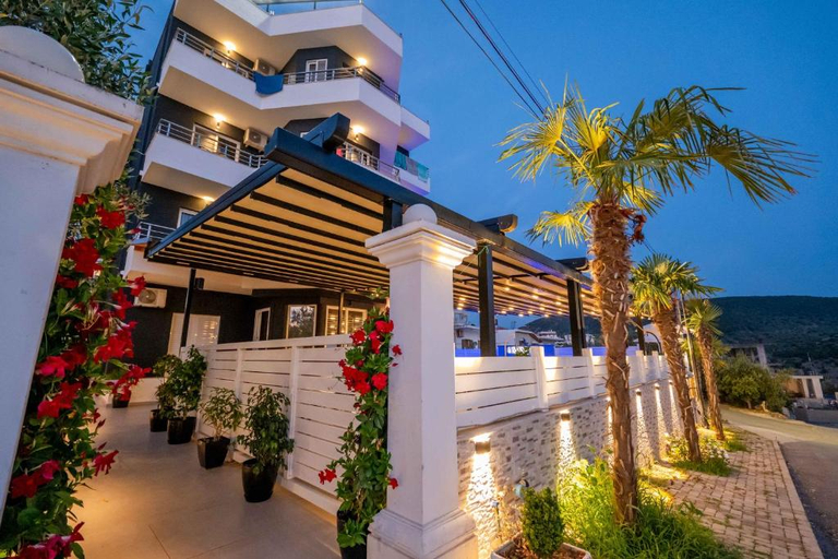 Lobby, Sunshine Hotel, Sarandës