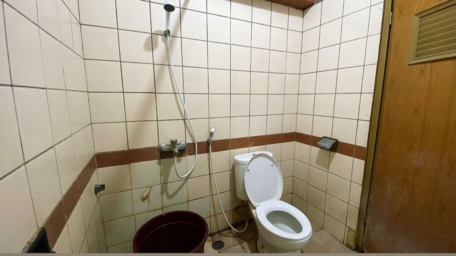 Bathroom 5, Griya Indah Hotel near Station Bandung, Bandung