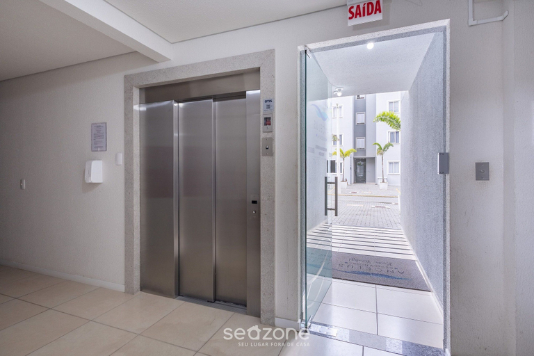 Interior 5, 2BR Apt w/ BBQ 600m Beach Rag0406, Piçarras