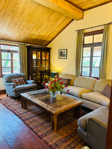 Lobby 2, Karen Blixen Coffee Garden & Cottages, Langata