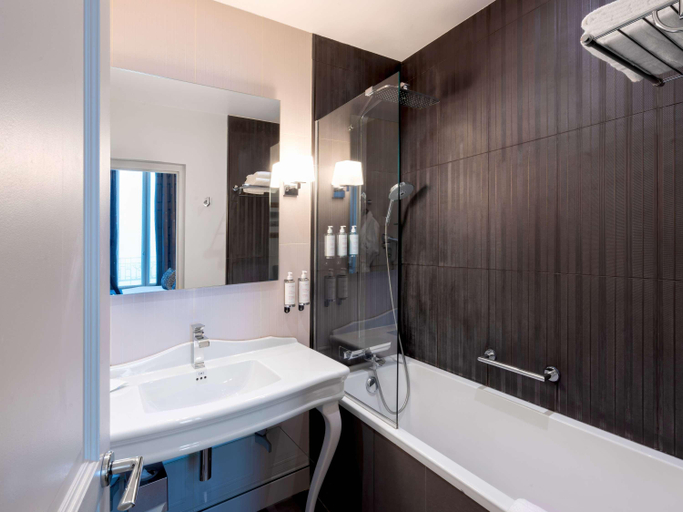 Bathroom 4, Le Stendhal Place Vendome Hotel Paris Mgallery, Paris