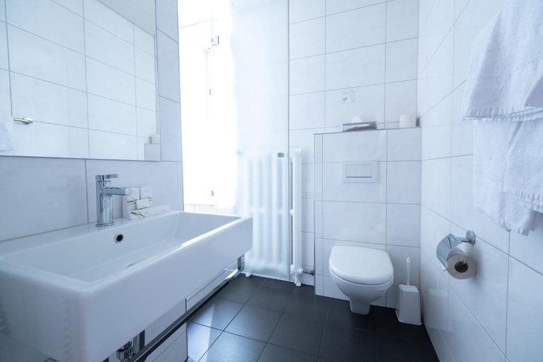 Bathroom 4, Hotel Royal Lucerne, Luzern