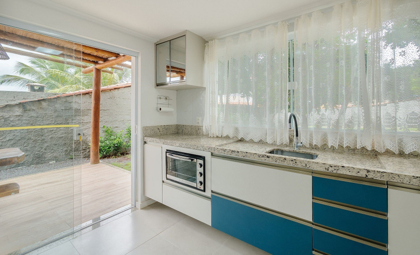 Private kitchen 3, Charming House in Imbassai w/ Pool Rtq0009, Mata de São João