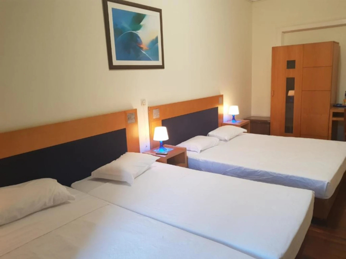 Bedroom 3, MIDIS – Local Accommodation, Lisbon