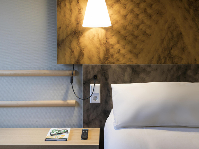 Bedroom 4, ibis Tilburg, Tilburg