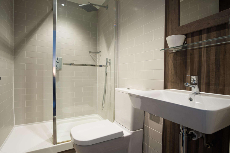 Bathroom 3, Toll House Inn, Lancashire