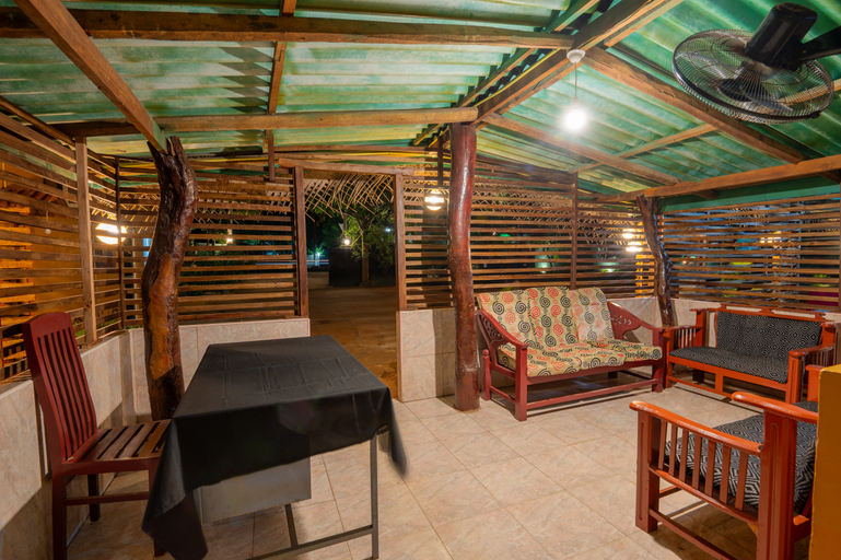 Public Area 2, Ayurvedic Lanka Wellness Hotel, Palugaswewa