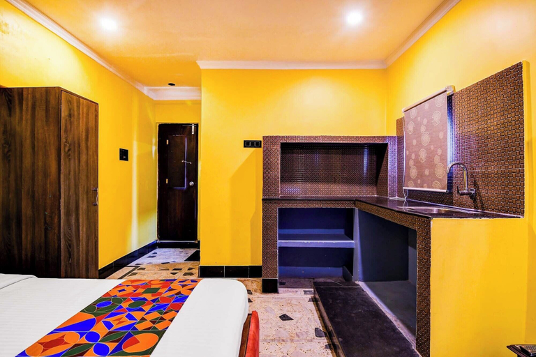 Room 4, Fabhotel Gulshan Palace, Kolkata