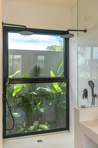 Bathroom 2, Ayo La Vida : Chic Escape 500m from Seseh Beach!, Badung