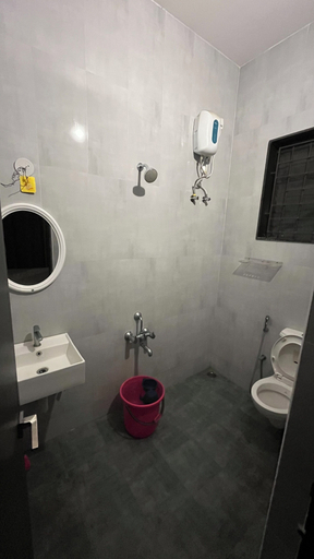 Bathroom 5, Velvet vista, Kancheepuram