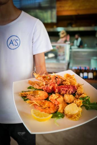 Food & Drinks 4, Bunec Beach Resort, Sarandës
