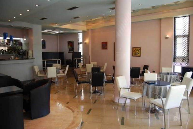 Food & Drinks, New Heaven, Sarandës